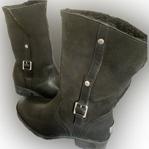 Like New! UGG Leather & Suede Winter boots w/fur lining- Size 6.5/37.5